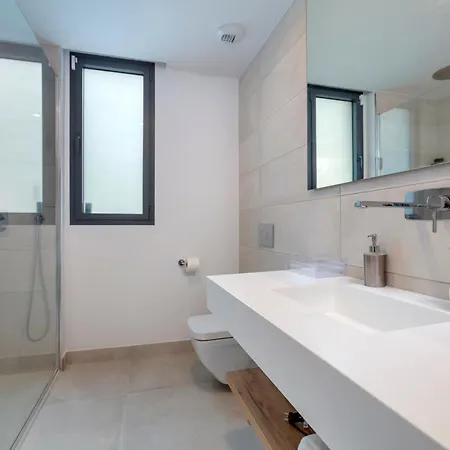 The White House Marbellac